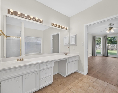 1727 Emma Cove Court - Photo Thumbnail 20