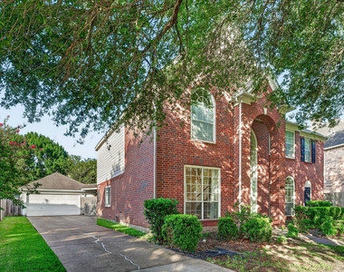 1727 Emma Cove Court - Photo Thumbnail 2