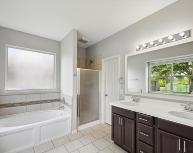 3105 W Trail Drive - Photo Thumbnail 8