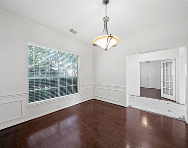 1711 S Medio River Circle - Photo Thumbnail 6