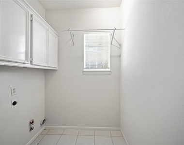 1711 S Medio River Circle - Photo Thumbnail 14