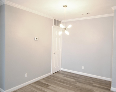 8427 Hearth Drive - Photo Thumbnail 9