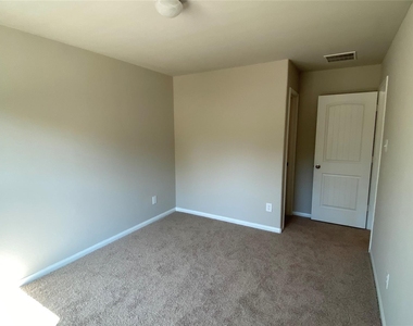13628 Briana Brook Court - Photo Thumbnail 17