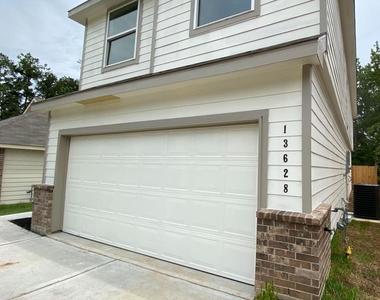 13628 Briana Brook Court - Photo Thumbnail 2
