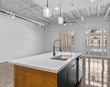 3401 Louisiana Street - Photo Thumbnail 2