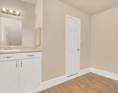 4803 Beechaven Street - Photo Thumbnail 23