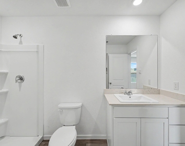 40839 Hawthorne Glades Street - Photo Thumbnail 19