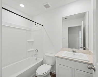 40839 Hawthorne Glades Street - Photo Thumbnail 25