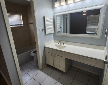 4515 Aspen Brook Lane - Photo Thumbnail 10