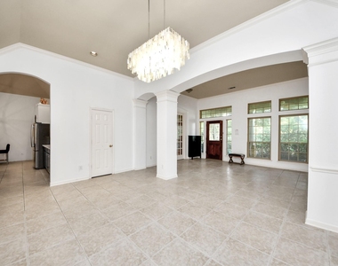 3818 S Barnett Way - Photo Thumbnail 7