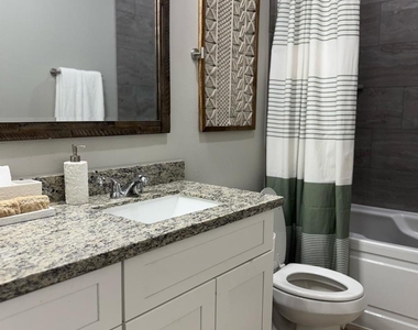 8324 Mariah Street - Photo Thumbnail 7