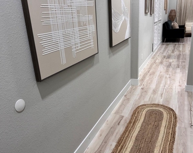 8324 Mariah Street - Photo Thumbnail 15