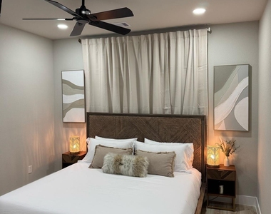 8324 Mariah Street - Photo Thumbnail 1