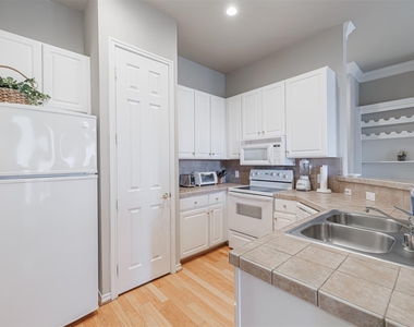 2400 Mccue Road - Photo Thumbnail 5