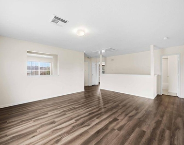 14015 Crossvale Lane - Photo Thumbnail 10