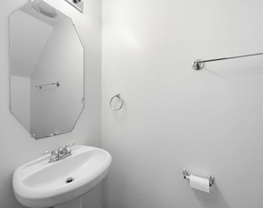14015 Crossvale Lane - Photo Thumbnail 4