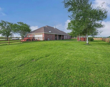 7630 Savannah Plantation Drive - Photo Thumbnail 18