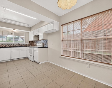 16707 Running Quail Court - Photo Thumbnail 8