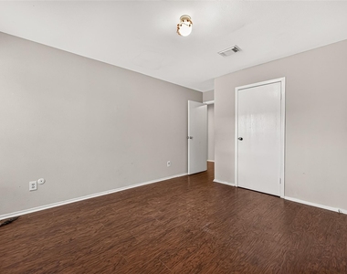 16707 Running Quail Court - Photo Thumbnail 20