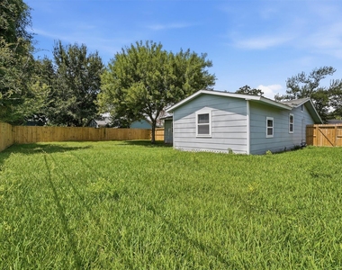 2281 Des Jardines Street - Photo Thumbnail 23