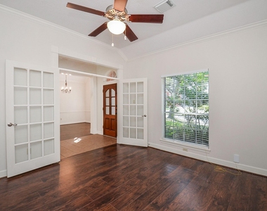 6007 Planters Point Court - Photo Thumbnail 3