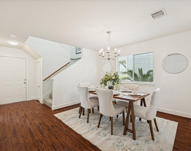 10727 Cobblecreek Way - Photo Thumbnail 6