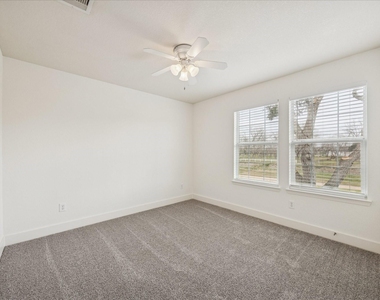 10727 Cobblecreek Way - Photo Thumbnail 16