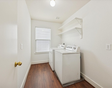 10727 Cobblecreek Way - Photo Thumbnail 20