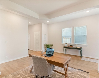 128 Radnor Road - Photo Thumbnail 31