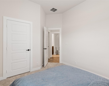 128 Radnor Road - Photo Thumbnail 6