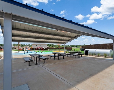 3111 West Frontier Lane - Photo Thumbnail 38