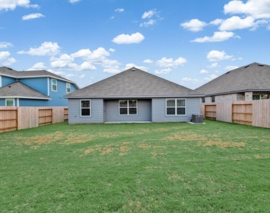 3111 West Frontier Lane - Photo Thumbnail 32