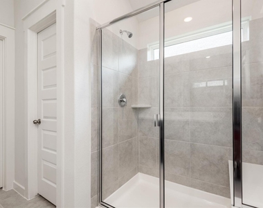 3111 West Frontier Lane - Photo Thumbnail 21
