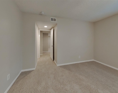16726 Britford - Photo Thumbnail 8