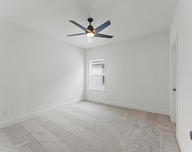 8218 Sherman Park Trail - Photo Thumbnail 25