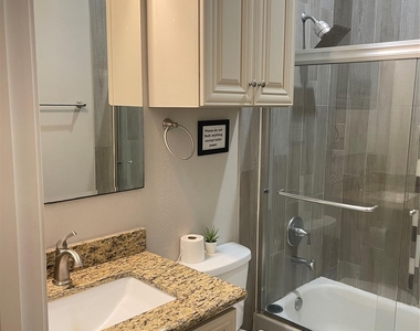 1015 Bluewater Hwy Unit 2 - Photo Thumbnail 5
