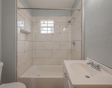 4006 Sunflower Street - Photo Thumbnail 7