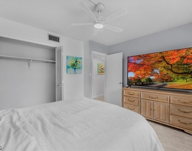 108 Se 47th Street - Photo Thumbnail 23