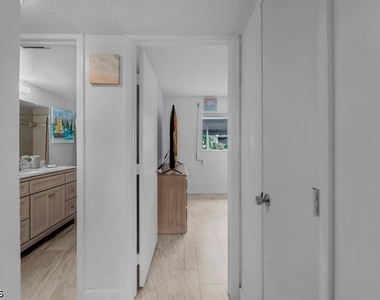 108 Se 47th Street - Photo Thumbnail 20