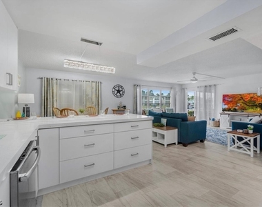 108 Se 47th Street - Photo Thumbnail 10