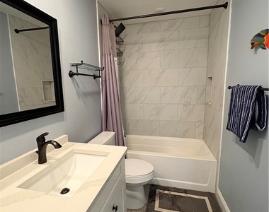 4520 Sw 8th Place - Photo Thumbnail 13