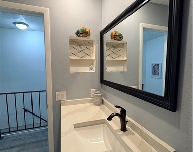 4520 Sw 8th Place - Photo Thumbnail 17
