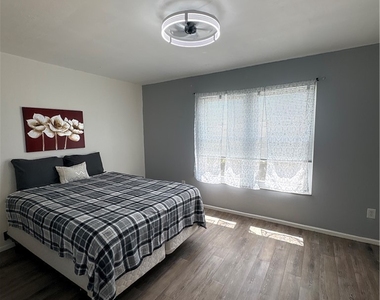 4520 Sw 8th Place - Photo Thumbnail 16