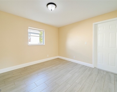 5453 11th Avenue - Photo Thumbnail 8