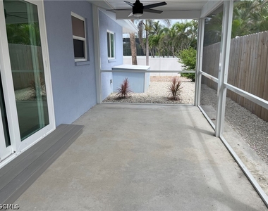 345 Donora Boulevard - Photo Thumbnail 15