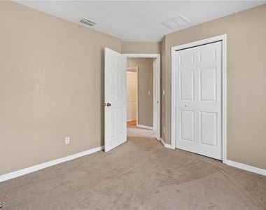 5257 Leeds Road - Photo Thumbnail 17