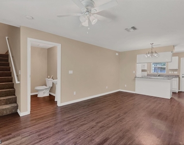 5257 Leeds Road - Photo Thumbnail 3