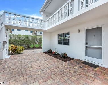 780 10th Avenue S - Photo Thumbnail 12