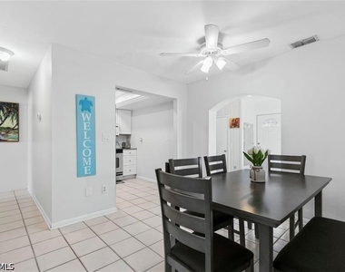 717 95th Avenue N - Photo Thumbnail 7