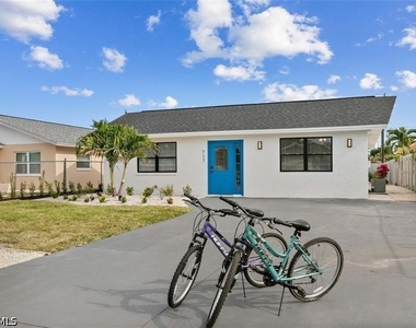 717 95th Avenue N - Photo Thumbnail 4